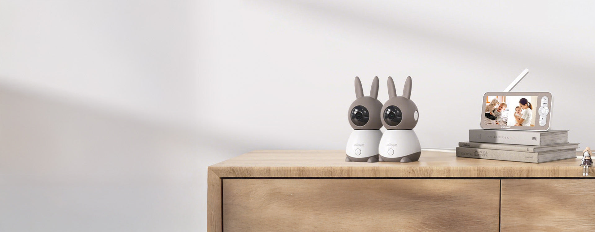 Monitor your baby with baby monitors ieGeek . Secure wireless FHSS technology, reliable nursery monitoring, and fast UK delivery. Designed for British families.